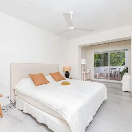 Apartment Amazing 2 Bedroom Apt In Alhambra Del Golf Rdr291 *