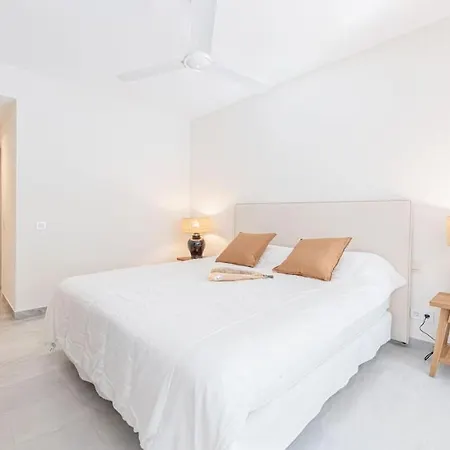Apartment Amazing 2 Bedroom Apt In Alhambra Del Golf Rdr291